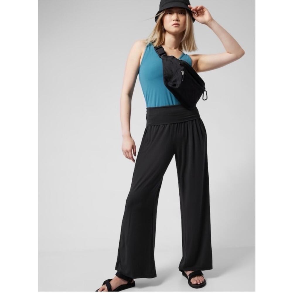 Athleta Studio Wide-Leg Pant in Black | Womens Size M *487419 - Picture 3 of 12